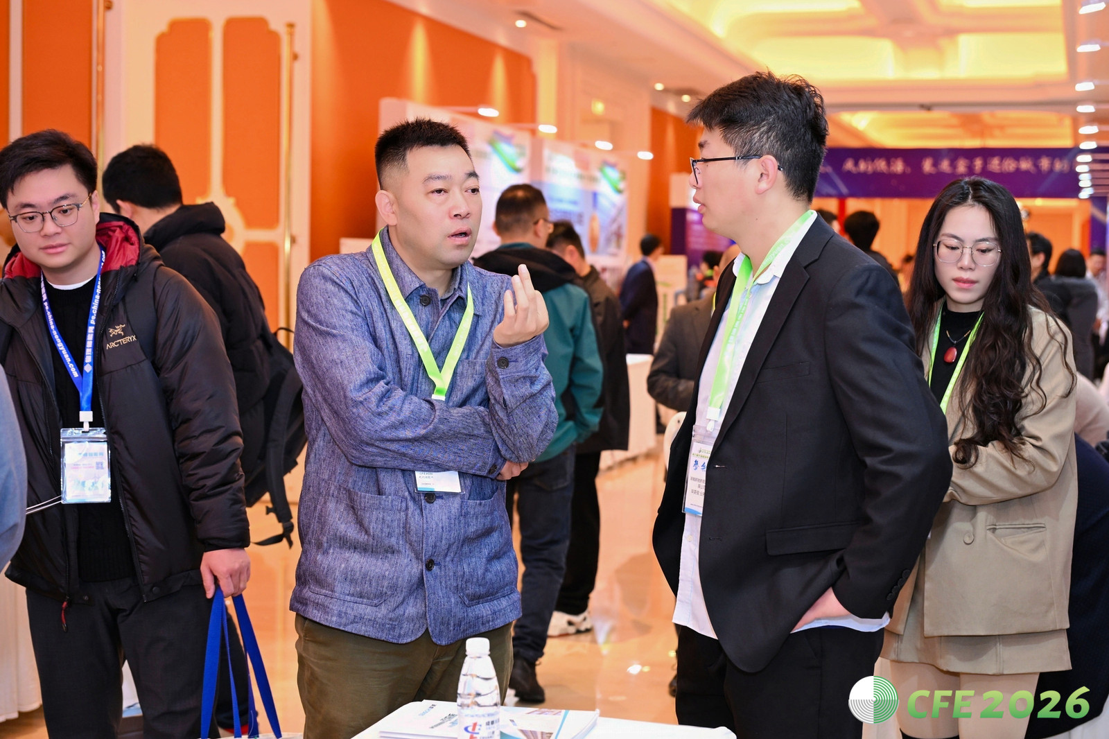 耕驰新能源携粉体模压一体化流道板亮相CFE 2026液流电池大会