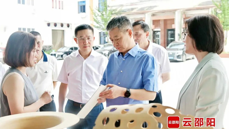 严华在湖南广信科技股份有限公司了解生产经营情况