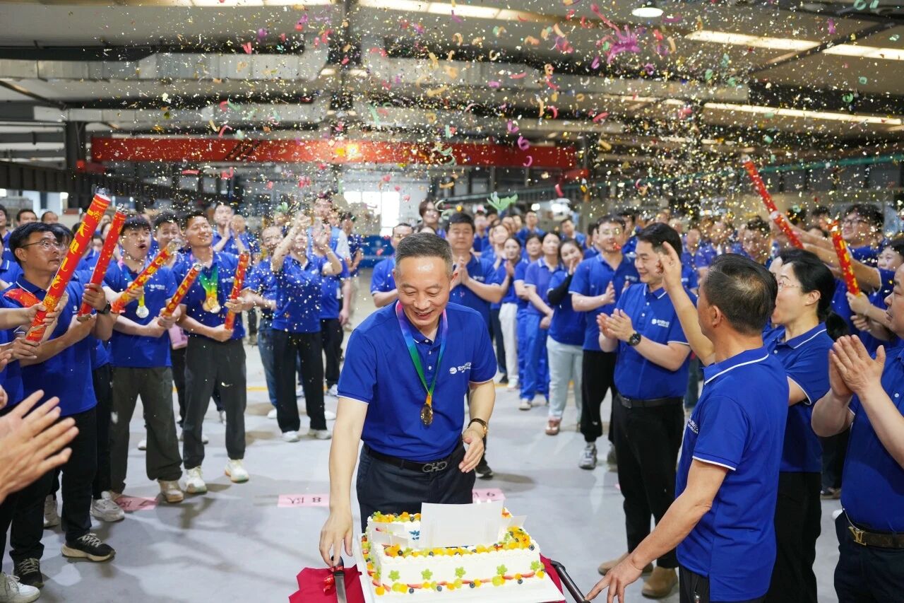 宏大高分子27周年 | 技逐匠心 动燃风采！