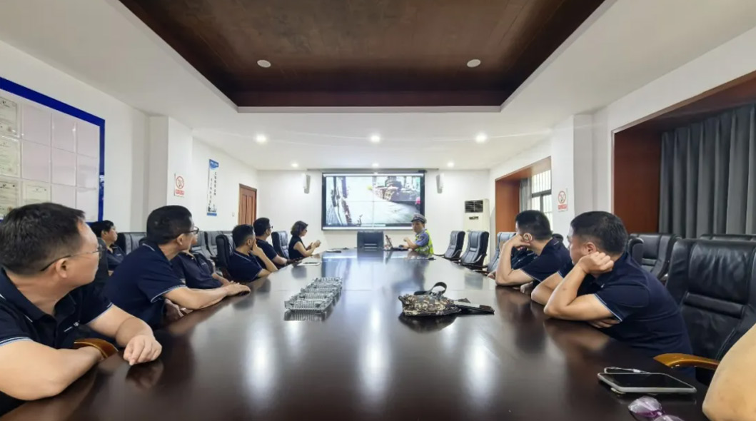 警企联动筑防线,安全出行护平安