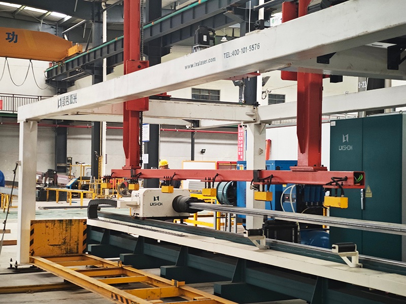 幕墙全自动加工中心