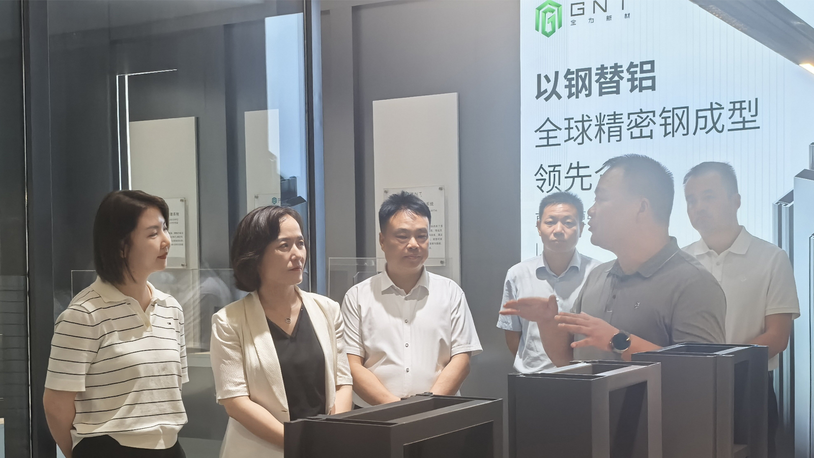 仇文娟带队走进金为！"企业服务日" 现场，我们收到了这份关心