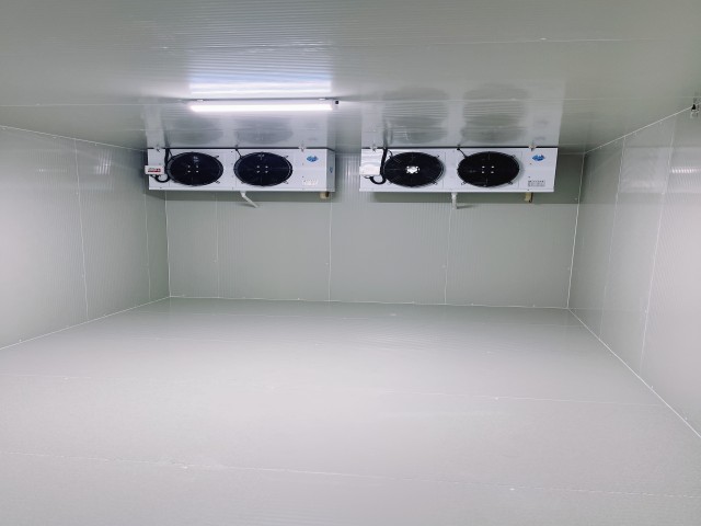 湖南科技**有限公司  一用一备医药冷库
