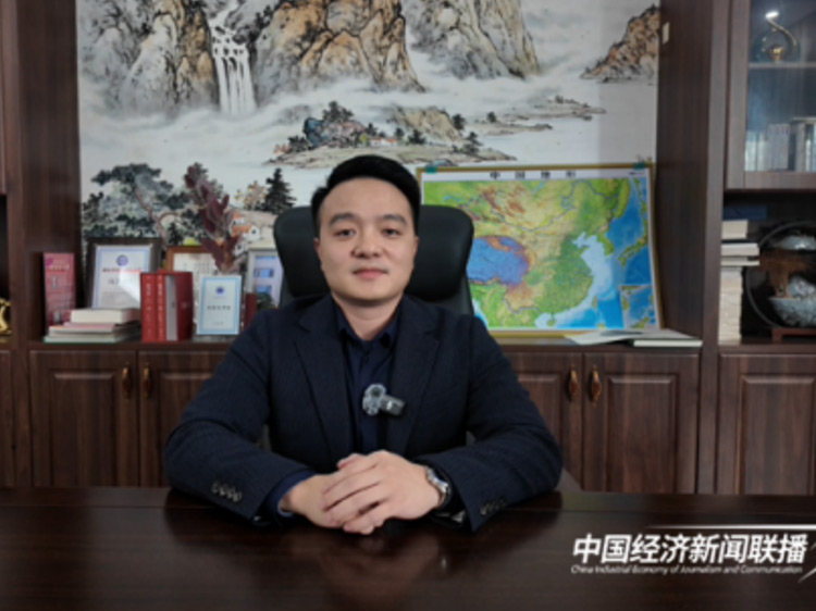 Crafting fireworks with ingenuity, continuing the legend of the fireworks industry - Interview with Zhang Shengxiu, Chairman of Fuxing Fireworks