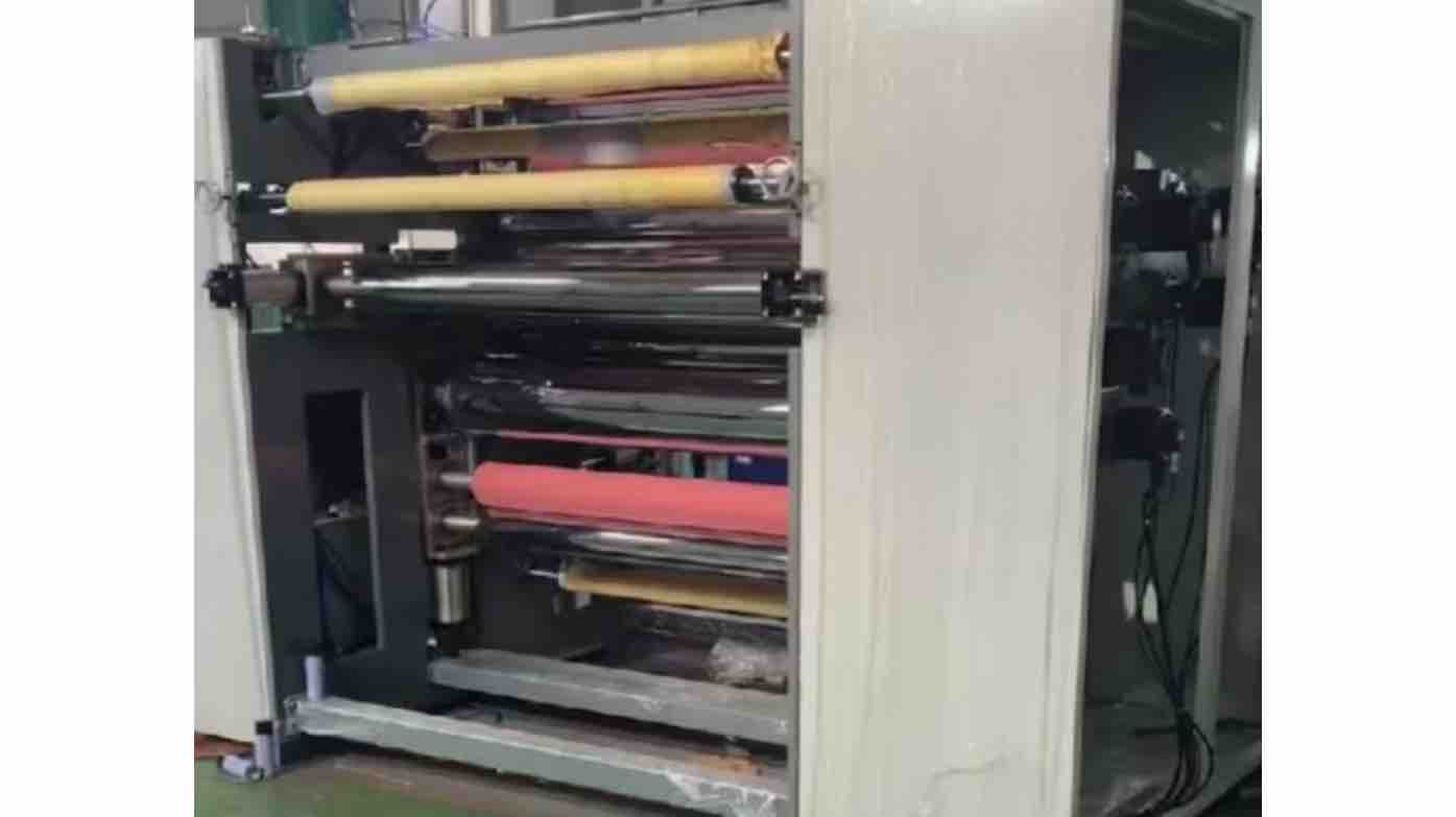 Application of electromagnetic induction heating roller PI film stretching equipment