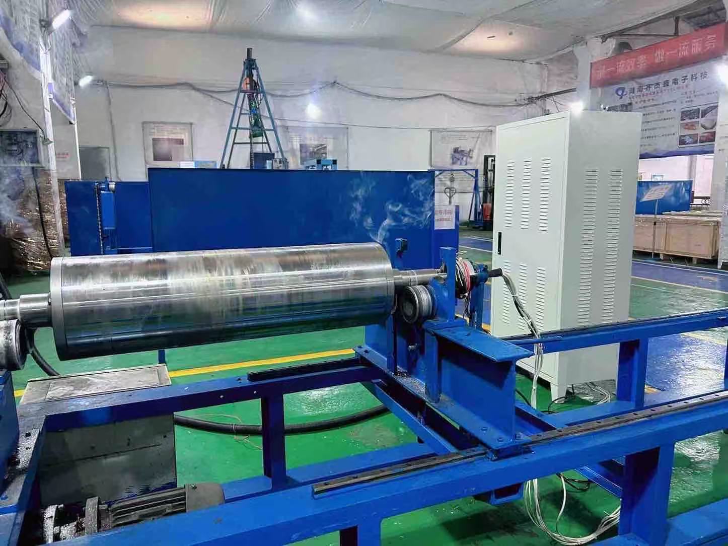 电磁加热辊--升温调试中 电磁加热辊--升温调试中