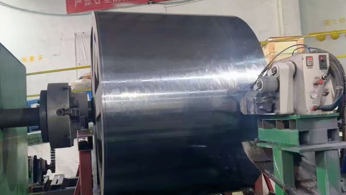 电磁加热辊--镜面抛光中 电磁加热辊--镜面抛光中