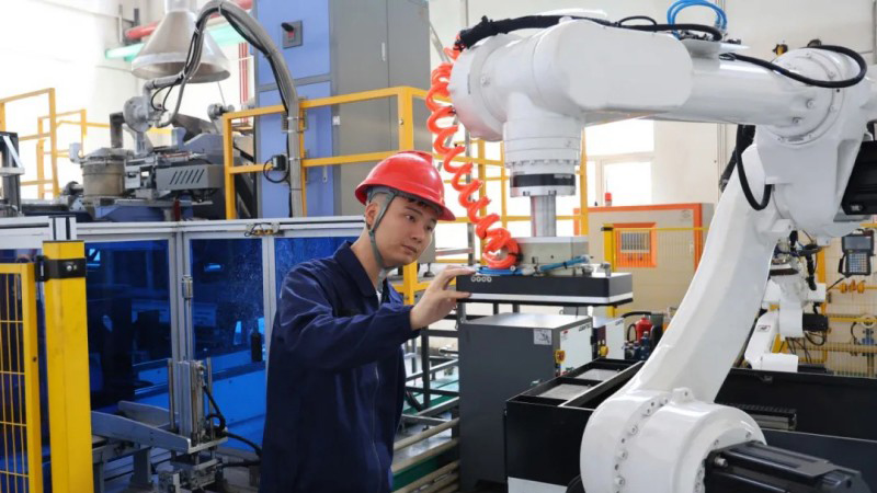 追光者丨刘礼雄：助力构建贵金属循环经济新生态